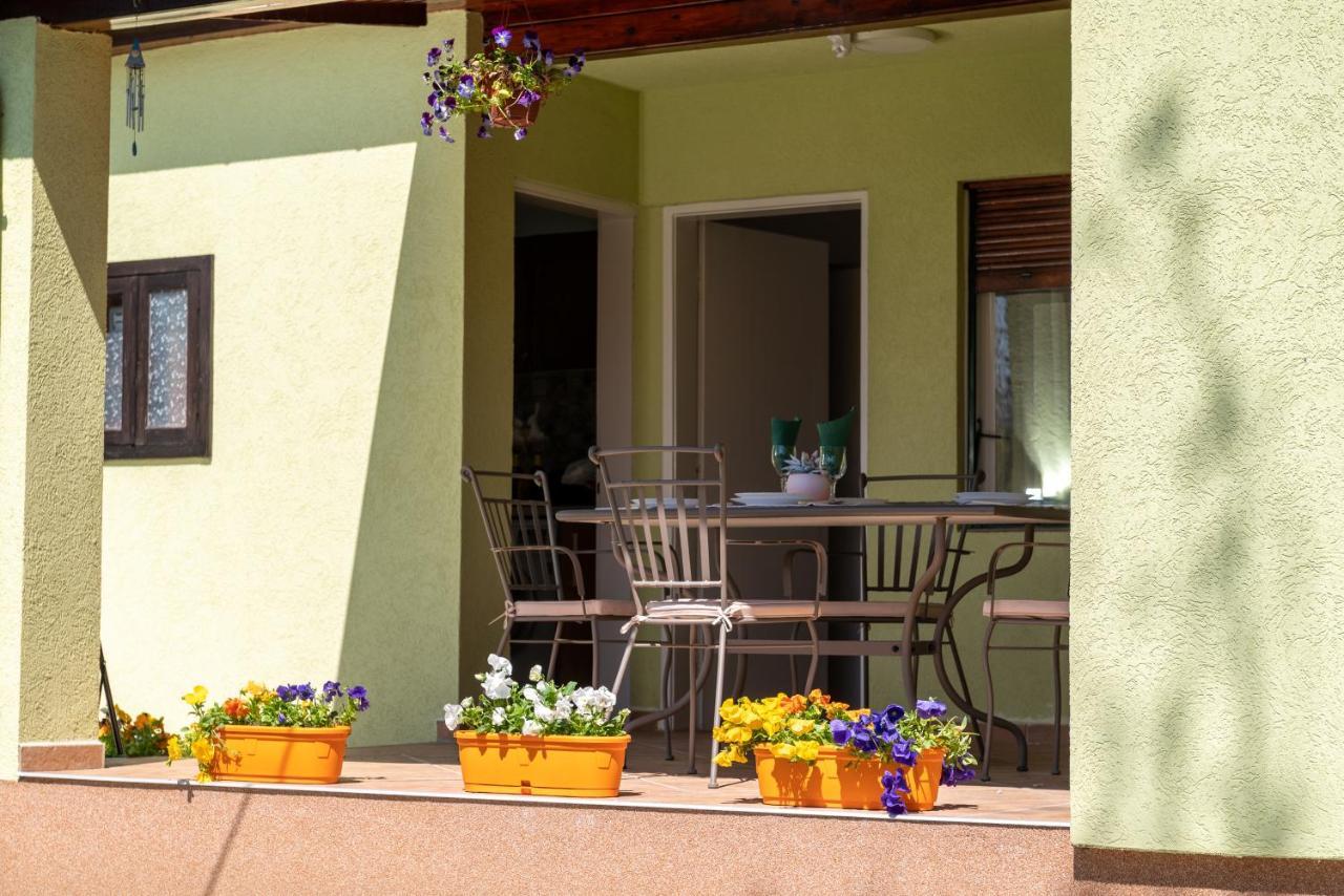 Vikendica Julka Palic Apartment ภายนอก รูปภาพ